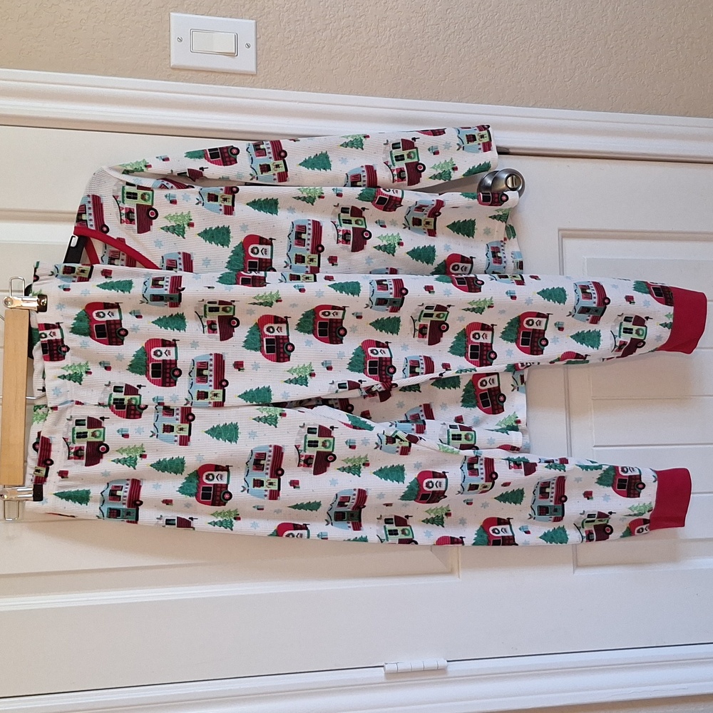 Pajama Set -Trailer Pattern - Picture 4 of 6